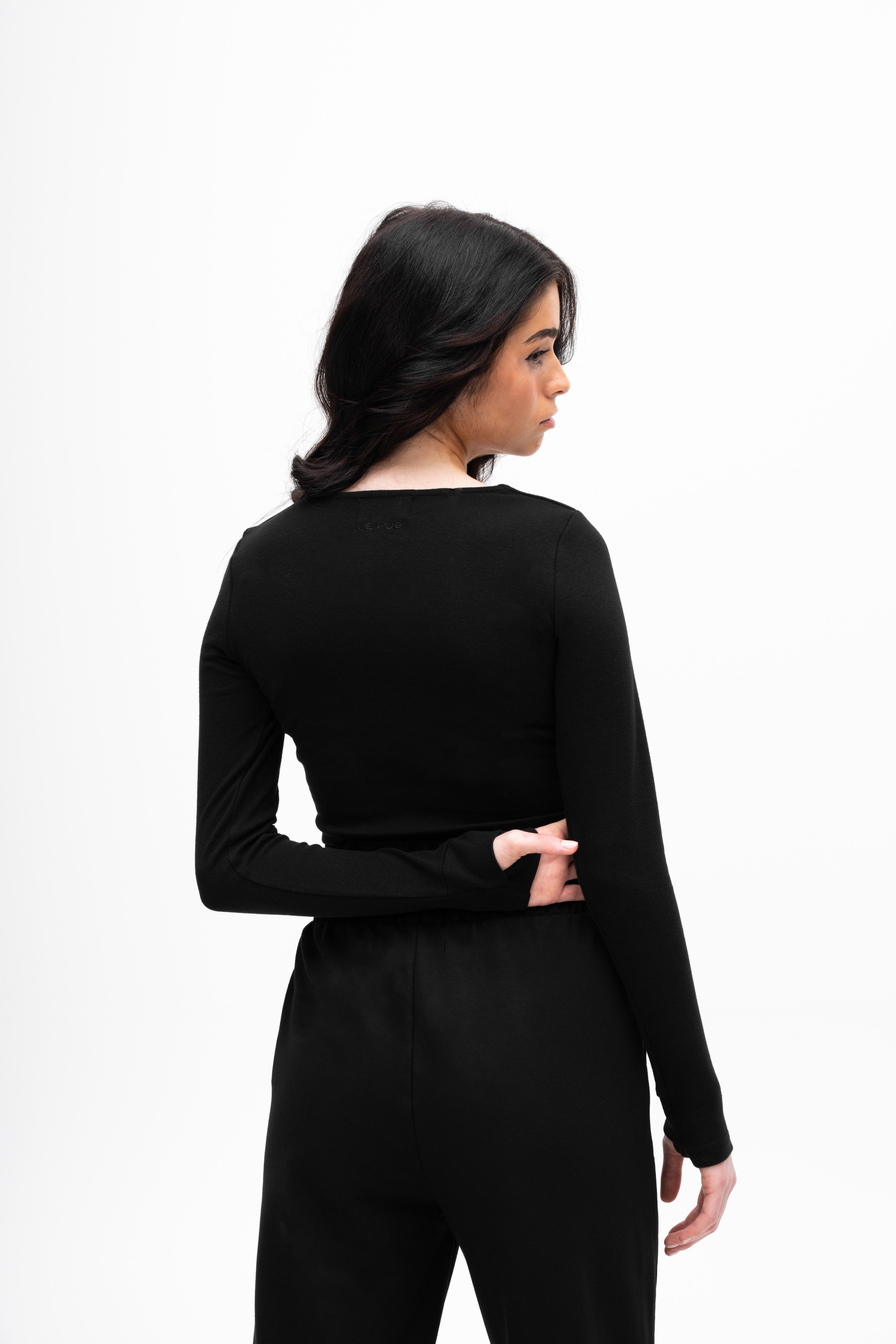 SIGNATURE LONG SLEEVE CROP TOP