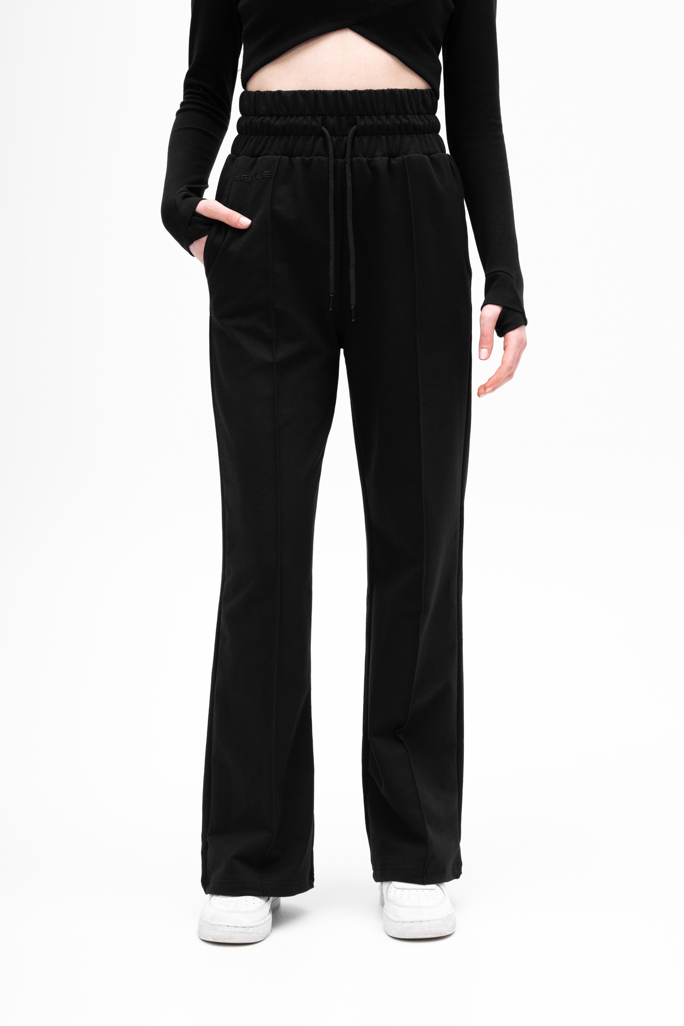 SIGNATURE STRAIGHT LEG PANTS