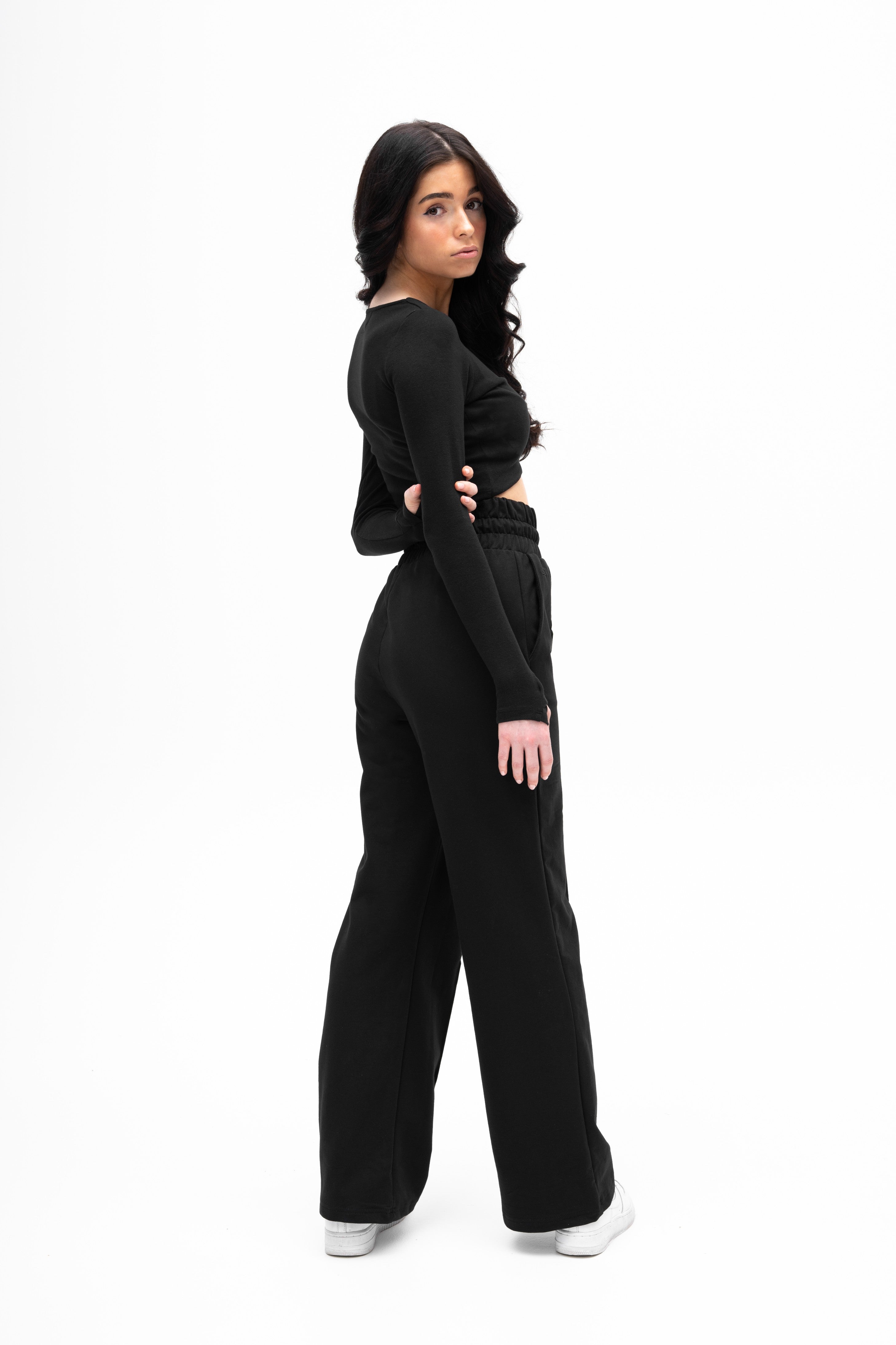 SIGNATURE STRAIGHT LEG PANTS